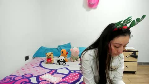 Snapshot of mia_kanee chatting on December 15, 2024, 8:36 pm mia kaneee online show from December 15, 2024, 8:36 pm