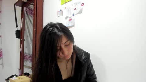 Snapshot of mia_kanee chatting on January 25, 2025, 1:32 am mia kaneee online show from January 25, 2025, 1:32 am