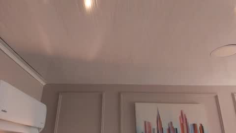 Snapshot of mia_kisses2 chatting on January 14, 2026, 2:06 am Mia online show from January 14, 2026, 2:06 am