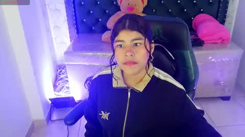 Snapshot of mia_kittie_m chatting on May 9, 2026, 7:30 pm mia_kittie_m online show from May 9, 2026, 7:30 pm
