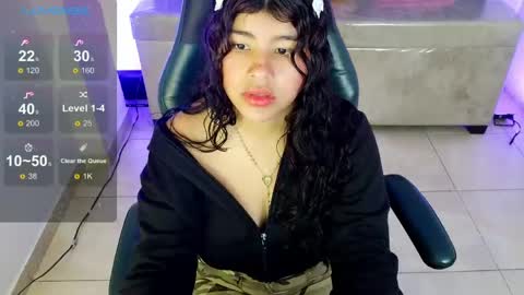 Snapshot of mia_kittie_m chatting on May 25, 2026, 7:31 pm mia_kittie_m online show from May 25, 2026, 7:31 pm
