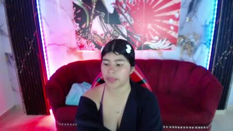 Snapshot of mia_kittie_m chatting on May 29, 2026, 2:26 pm mia_kittie_m online show from May 29, 2026, 2:26 pm