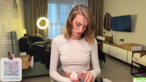Snapshot of mia_komoi chatting on May 28, 2026, 1:30 pm Mia online show from May 28, 2026, 1:30 pm