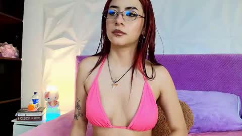Snapshot of mia_lou_ chatting on September 26, 2025, 7:51 pm Mia online show from September 26, 2025, 7:51 pm