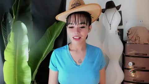 Snapshot of mia_lover9 chatting on July 8, 2026, 1:37 pm M I A online show from July 8, 2026, 1:37 pm
