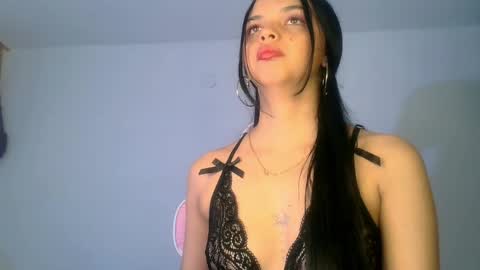 mia lucy 21 online show from June 4, 2026, 7:03 am