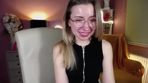 Snapshot of mia_luxx92 chatting on February 9, 2025, 8:45 pm Mia online show from February 9, 2025, 8:45 pm