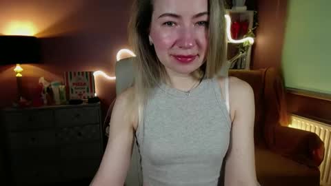 Snapshot of mia_luxx92 chatting on February 23, 2025, 7:44 am Mia online show from February 23, 2025, 7:44 am