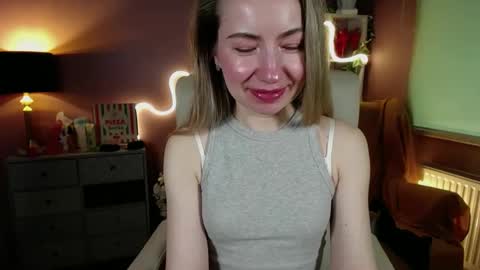 Snapshot of mia_luxx92 chatting on February 23, 2025, 11:00 am Mia online show from February 23, 2025, 11:00 am