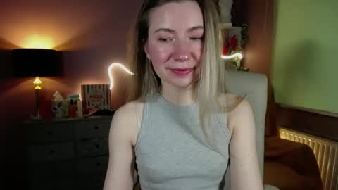 Snapshot of mia_luxx92 chatting on March 7, 2025, 7:41 am Mia online show from March 7, 2025, 7:41 am