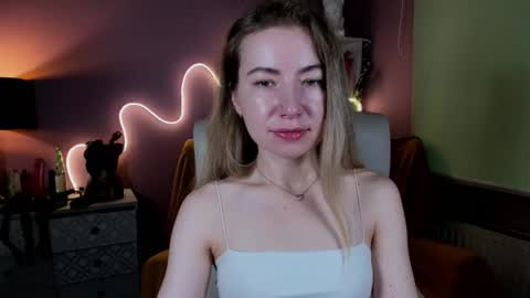 Snapshot of mia_luxx92 chatting on September 14, 2025, 6:45 am Mia online show from September 14, 2025, 6:45 am