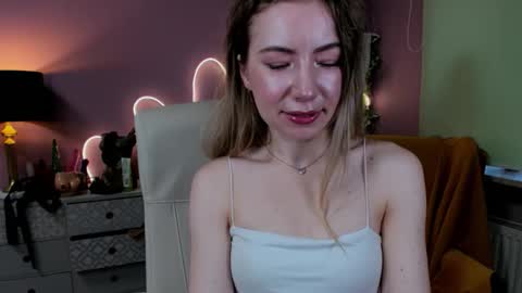 Snapshot of mia_luxx92 chatting on October 10, 2025, 7:07 am Mia online show from October 10, 2025, 7:07 am
