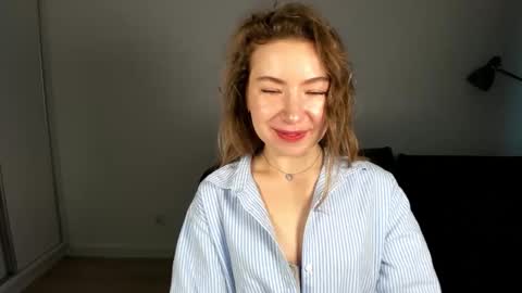 Snapshot of mia_luxx92 chatting on February 12, 2026, 7:36 am Mia online show from February 12, 2026, 7:36 am