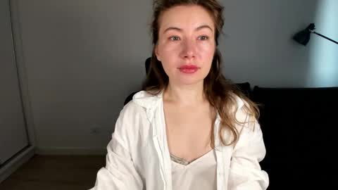 Snapshot of mia_luxx92 chatting on February 16, 2026, 7:26 am Mia online show from February 16, 2026, 7:26 am