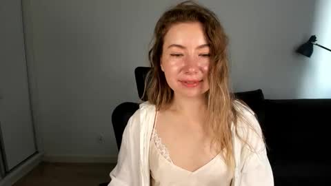 Snapshot of mia_luxx92 chatting on February 27, 2026, 8:03 am Mia online show from February 27, 2026, 8:03 am