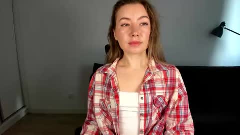 Snapshot of mia_luxx92 chatting on February 28, 2026, 7:53 am Mia online show from February 28, 2026, 7:53 am