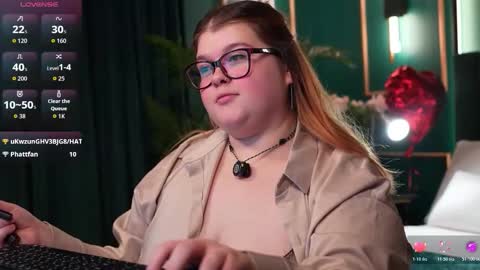 Snapshot of mia_of_your_dreams chatting on February 10, 2026, 5:39 pm Sweet Mia online show from February 10, 2026, 5:39 pm