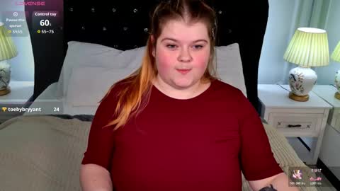 Snapshot of mia_of_your_dreams chatting on February 25, 2026, 5:44 pm Sweet Mia online show from February 25, 2026, 5:44 pm