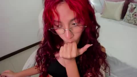 Snapshot of mia_ortizz_ chatting on May 15, 2026, 9:55 pm Mia Ortiz online show from May 15, 2026, 9:55 pm