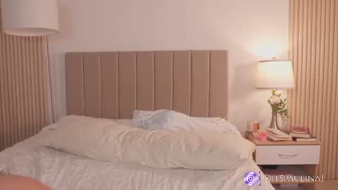Snapshot of mia_paulina chatting on July 7, 2026, 6:47 am Instagram Nelyiramirez online show from July 7, 2026, 6:47 am