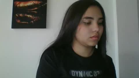 Snapshot of mia_peyton chatting on December 3, 2024, 10:18 pm Mia online show from December 3, 2024, 10:18 pm