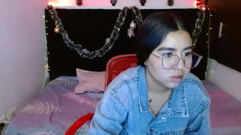 Snapshot of mia_peyton chatting on December 28, 2024, 4:30 pm Mia online show from December 28, 2024, 4:30 pm