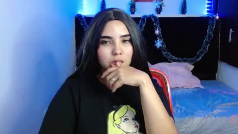 Snapshot of mia_peyton chatting on December 30, 2024, 4:19 pm Mia online show from December 30, 2024, 4:19 pm