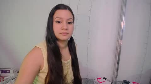 Snapshot of mia_reys chatting on January 5, 2025, 12:21 pm mia reys online show from January 5, 2025, 12:21 pm