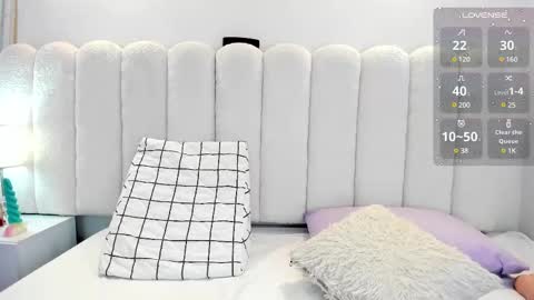 Snapshot of mia_rom chatting on February 22, 2025, 1:02 pm Mia online show from February 22, 2025, 1:02 pm