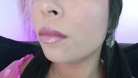 Mia online show from May 15, 2026, 9:33 pm