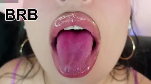Mia online show from July 20, 2026, 10:45 pm