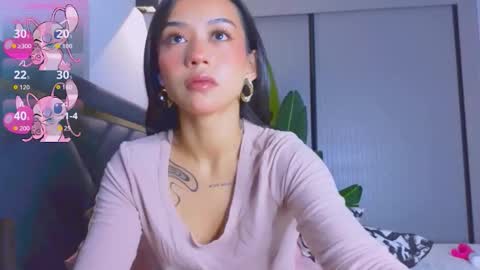 Snapshot of mia_sirenia chatting on October 26, 2025, 6:14 pm Mia online show from October 26, 2025, 6:14 pm