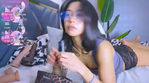 Snapshot of mia_sirenia chatting on November 19, 2025, 3:56 pm Mia online show from November 19, 2025, 3:56 pm