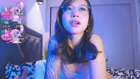 Snapshot of mia_sirenia chatting on November 22, 2025, 3:00 pm Mia online show from November 22, 2025, 3:00 pm