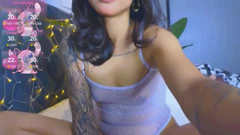 Snapshot of mia_sirenia chatting on December 2, 2025, 2:56 pm Mia online show from December 2, 2025, 2:56 pm