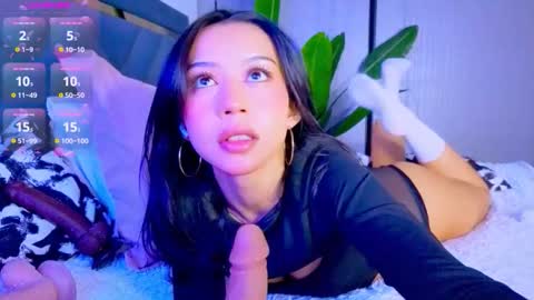 Snapshot of mia_sirenia chatting on February 12, 2026, 8:59 pm Mia online show from February 12, 2026, 8:59 pm