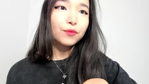 Snapshot of mia_soyun chatting on December 22, 2025, 2:47 pm Your Soyun online show from December 22, 2025, 2:47 pm