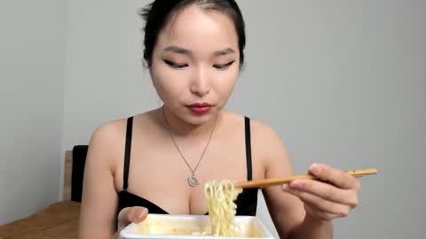 Snapshot of mia_soyun chatting on February 26, 2026, 11:09 am Your Soyun online show from February 26, 2026, 11:09 am