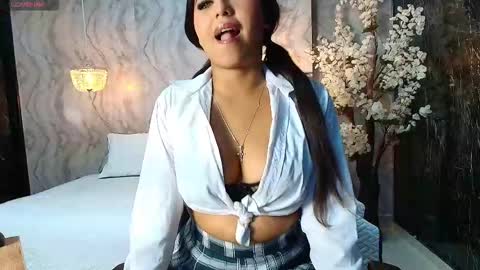 Snapshot of mia_suzett chatting on March 13, 2026, 1:07 pm mia_suzett online show from March 13, 2026, 1:07 pm