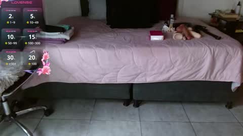 MIA  online show from September 15, 2025, 2:06 pm