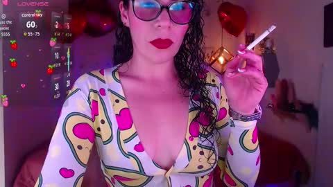 Snapshot of mia_velvet1 chatting on January 7, 2026, 3:03 pm MIA online show from January 7, 2026, 3:03 pm