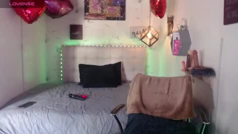 Snapshot of mia_velvet1 chatting on January 18, 2026, 2:54 pm MIA online show from January 18, 2026, 2:54 pm