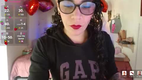 Snapshot of mia_velvet1 chatting on February 9, 2026, 3:05 pm MIA online show from February 9, 2026, 3:05 pm