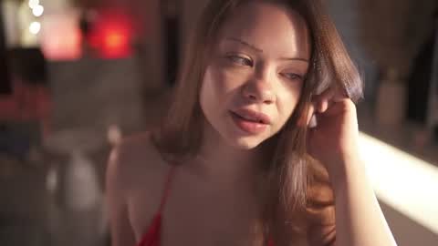 VixenMia online show from June 12, 2026, 3:49 am