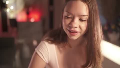 VixenMia online show from June 17, 2026, 2:03 am