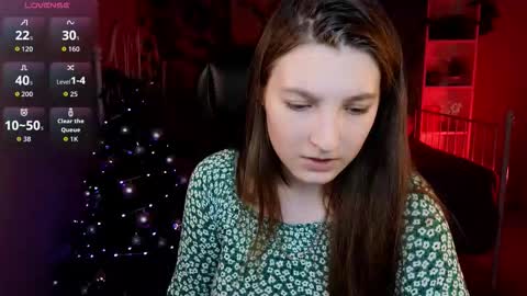 Snapshot of mia_weawer chatting on December 19, 2025, 10:22 am Mia online show from December 19, 2025, 10:22 am