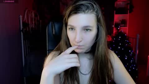 Snapshot of mia_weawer chatting on December 21, 2025, 10:22 am Mia online show from December 21, 2025, 10:22 am