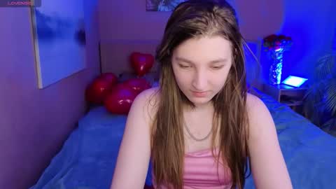 Snapshot of mia_weawer chatting on February 13, 2026, 10:33 am Mia online show from February 13, 2026, 10:33 am