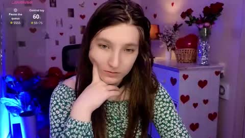 Snapshot of mia_weawer chatting on February 18, 2026, 10:33 am Mia online show from February 18, 2026, 10:33 am