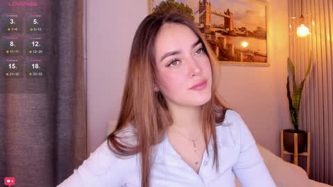 Snapshot of mia_white11 chatting on December 4, 2024, 1:20 pm Mia White online show from December 4, 2024, 1:20 pm